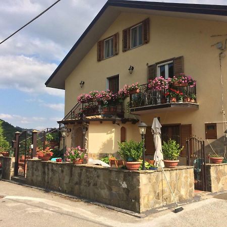 La Casa Nel Verde Castelmezzano Exteriér fotografie