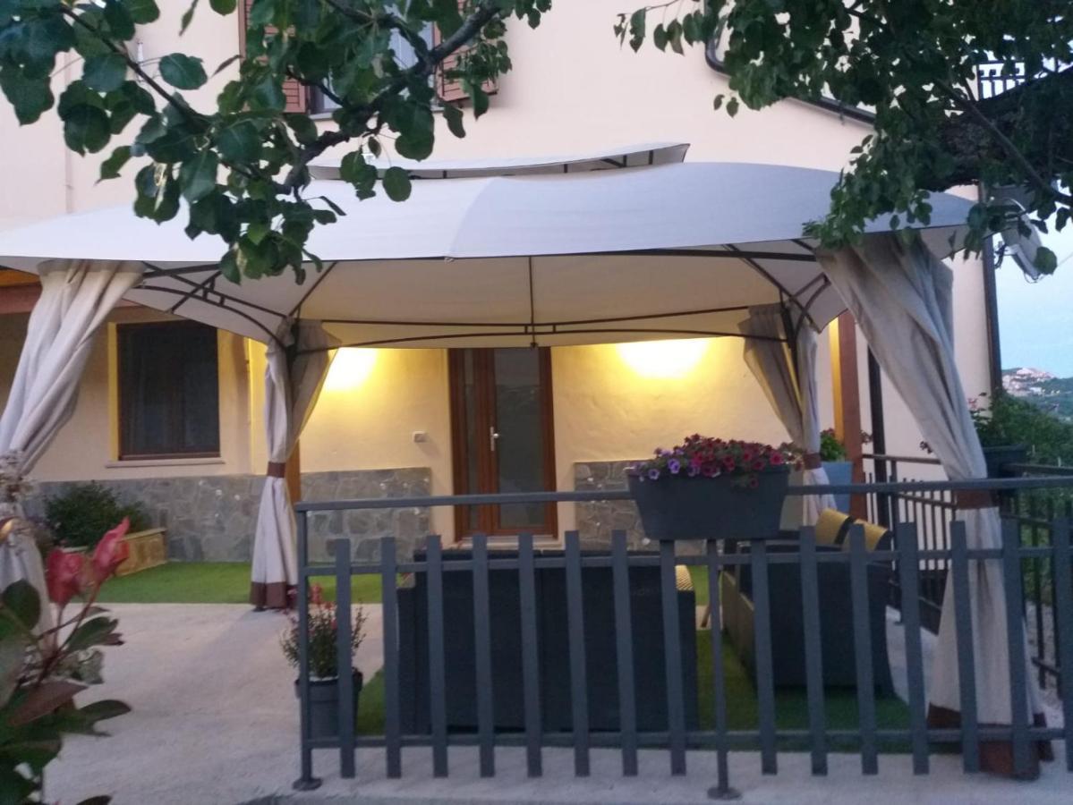 La Casa Nel Verde Castelmezzano Exteriér fotografie